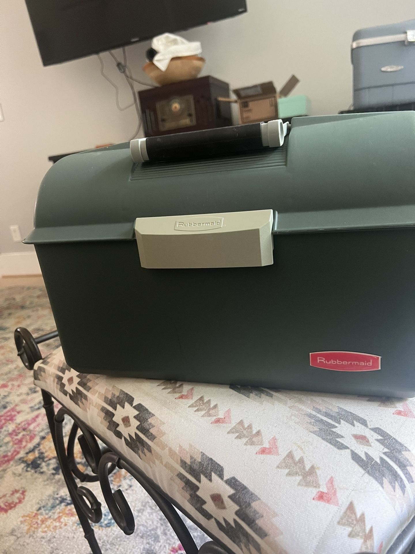 Vintage Rubbermaid Lunch Box With Thermos