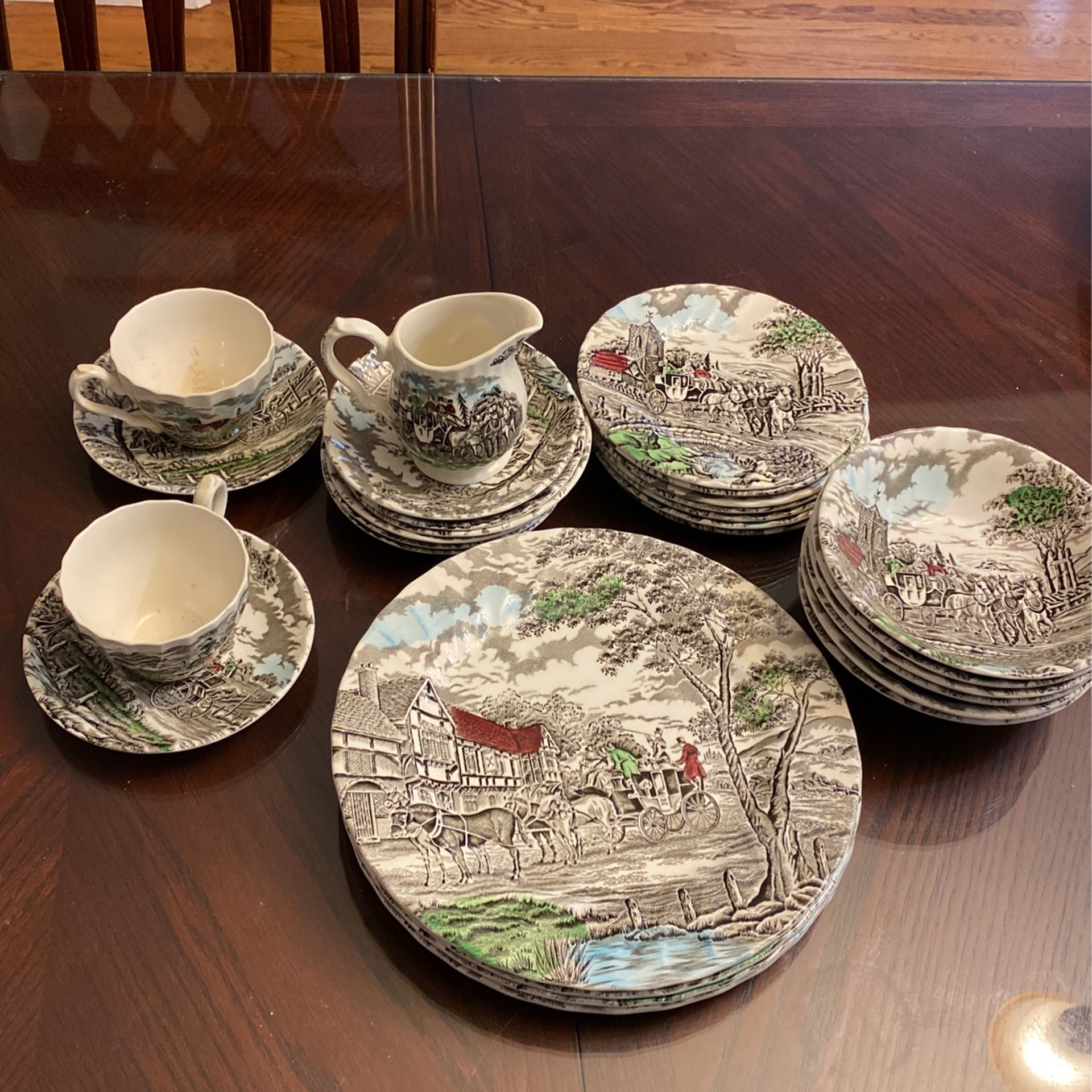 Vintage Royal Mail Made in England Fine Staffordshire Ironstone 28 Piece Set