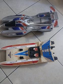 2 Vintage R/C Boats Good Shape