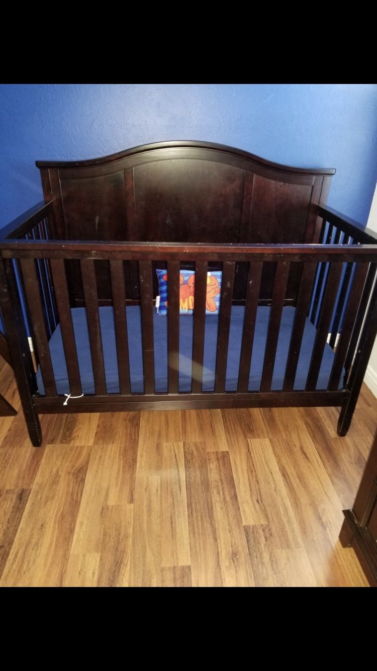 Baby crib