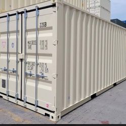 NEW 40FT STANDARD OR HC SHIPPING CONTAINERS