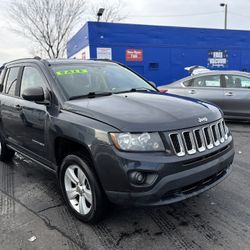 😲🤑Today’s special $2300,bottom line 2014 jeep compass with 152,000 miles on the dash  Clean title, runs and drives perfect (First come!) FIRST SERVE