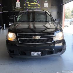 2009 Chevy Avalanche (runs great ) Low Miles 