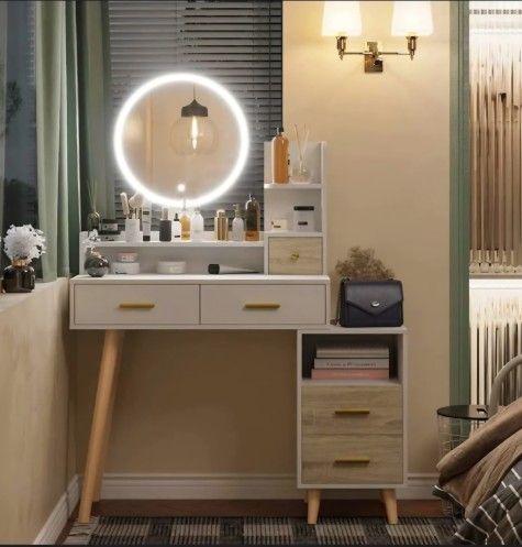 Vanity with lit mirror and chair
200$ FIRM
BRAND NEW, STILL IN ORIGINAL BOXES.
Prefer to sell together.
Great gift for t