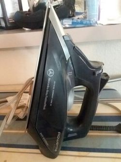 Mercedes benz iron comes with ironing board for Sale in Eugene OR OfferUp