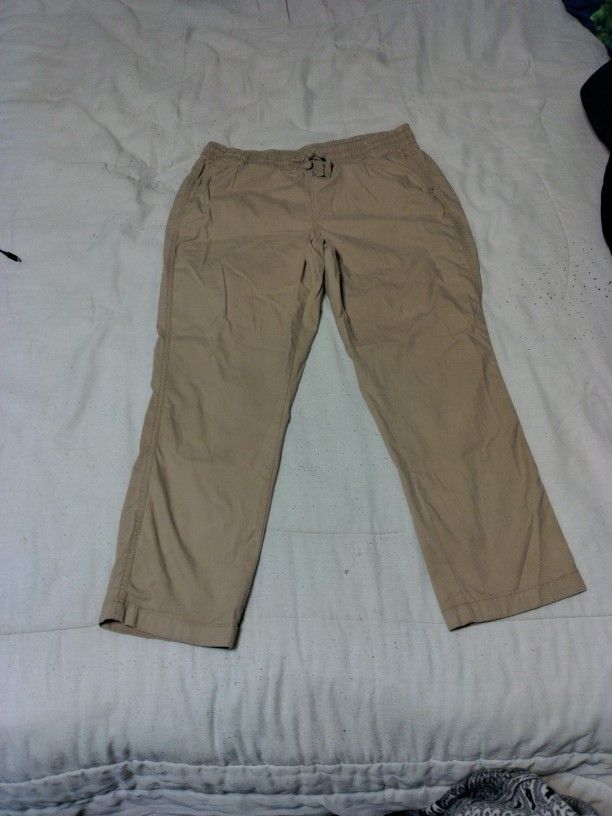 LL Bean Women's Perfect Fit Elastic Drawstring Waist Khakis. Size XL.
