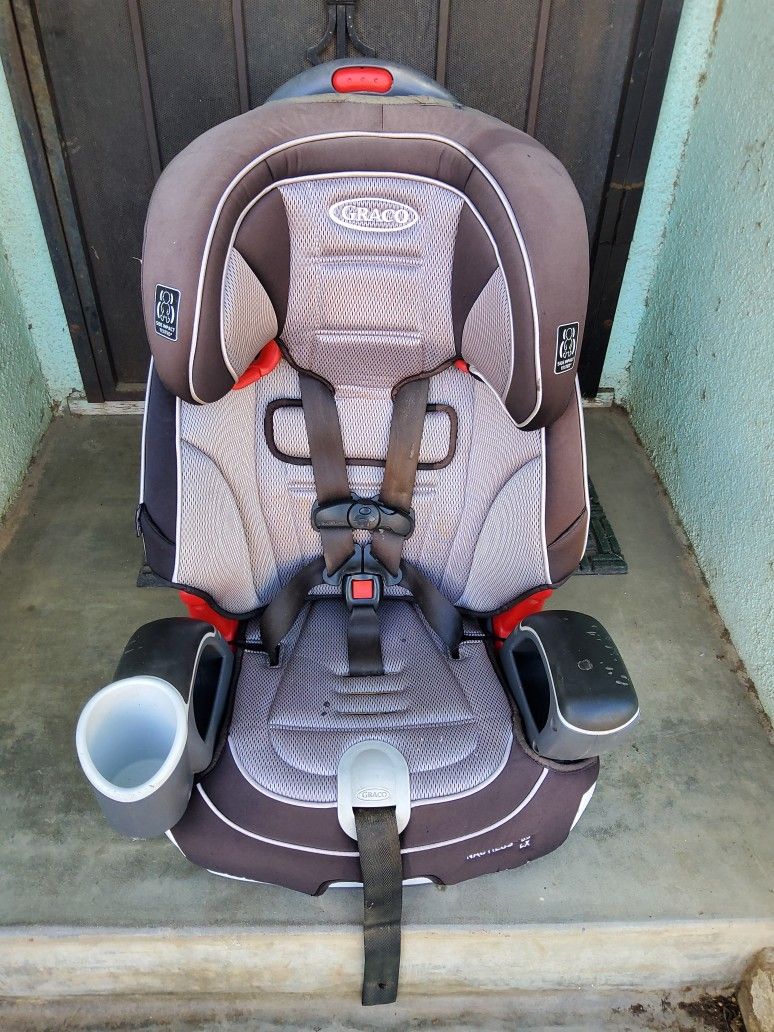 Graco Booster Car Seat Expires 2027