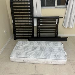 Baby Crib With Matress 