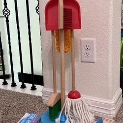 Melissa & Doug Deluxe Cleaning Play Set