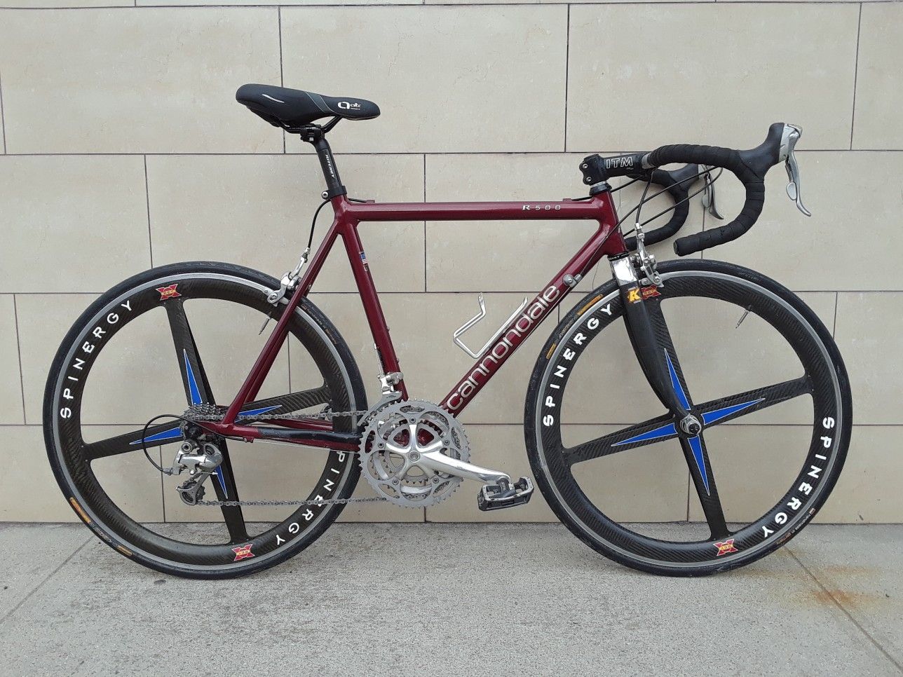 Cannondale R500 (Spinergy Wheels) Road Bike for Sale in Brooklyn, NY OfferUp