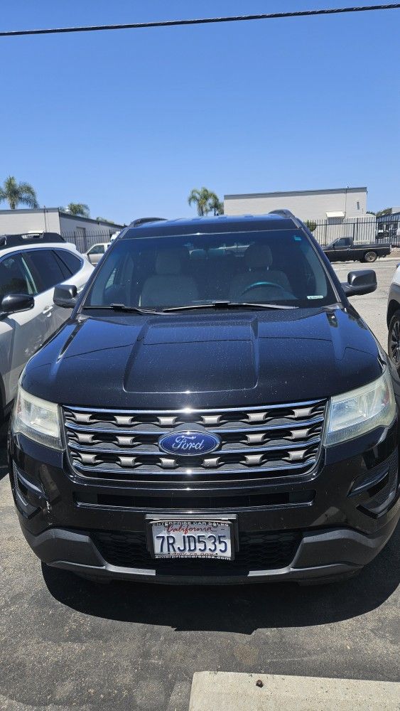 2016 Ford Explorer