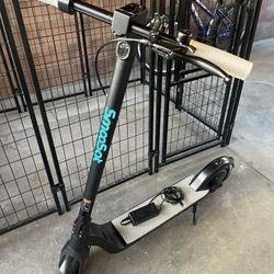 Smootsat Electronic Scooter