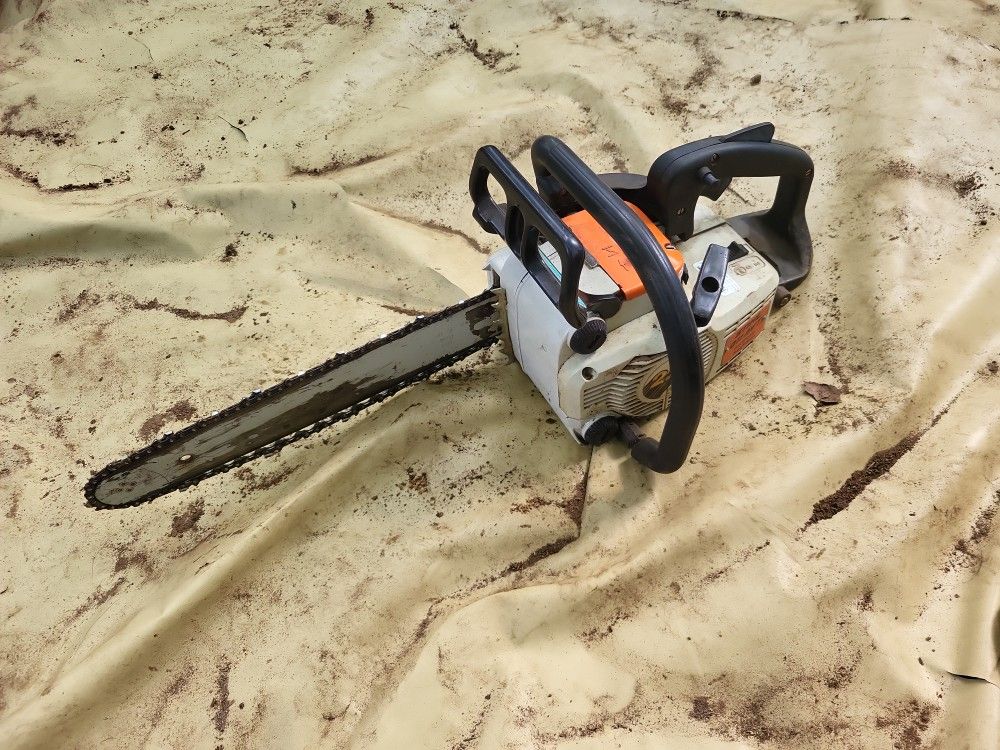 STHL 011 AVT VINTAGE CHAINSAW 