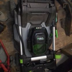 Battery Pack Lawn Mower