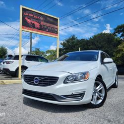 VOLVO V60 T5 2015