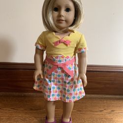 American Girl Doll “Kit” 18” Doll w/travel Case