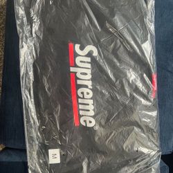 Supreme Crewneck