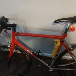 Giant CTR carbon fiber bike 