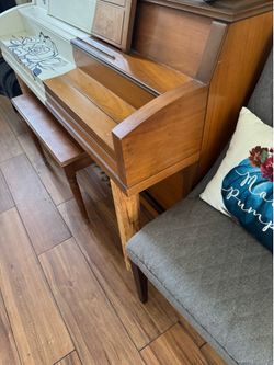 Vintage Piano $50