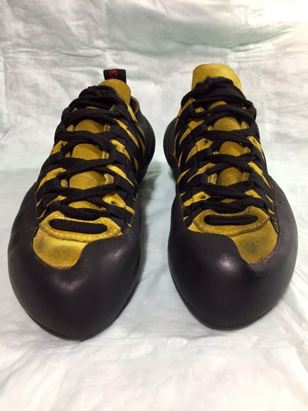 BOREAL Stinger Rock Climbing Shoes for Sale in Fremont CA OfferUp