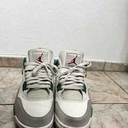 Jordan 4 pinegreens 