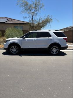 2015 Ford Explorer