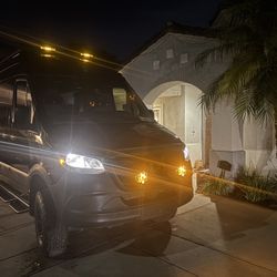 Fully Loaded 2020 4x4 Mercedes-Benz Sprinter Camper Van (3.0L Turbo Diesel)