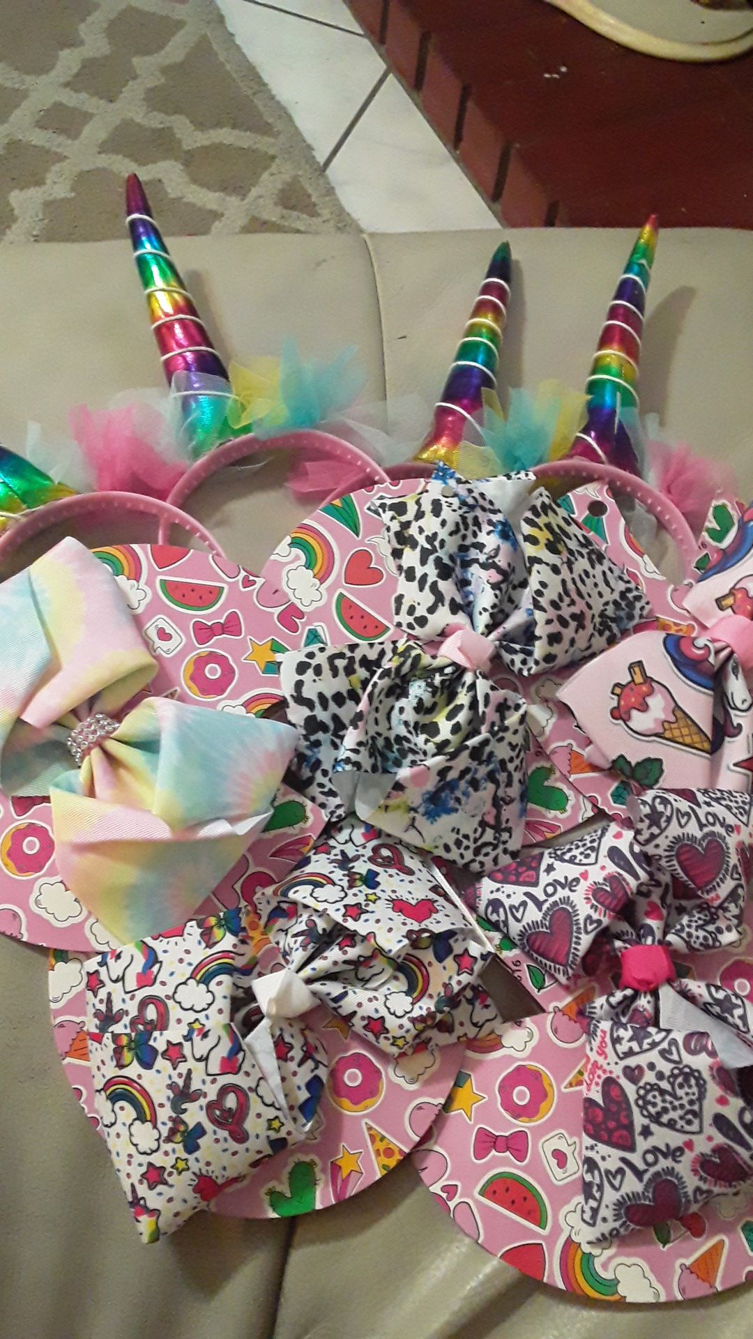 Beautiful giant girl bows and rainbow unicorn horn headband