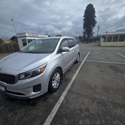 2016 Kia Sedona