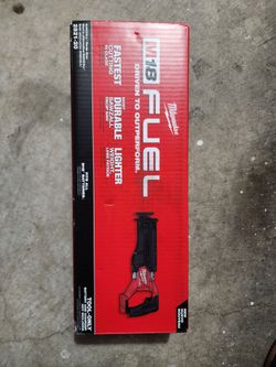 Milwaukee M18 Sawzall