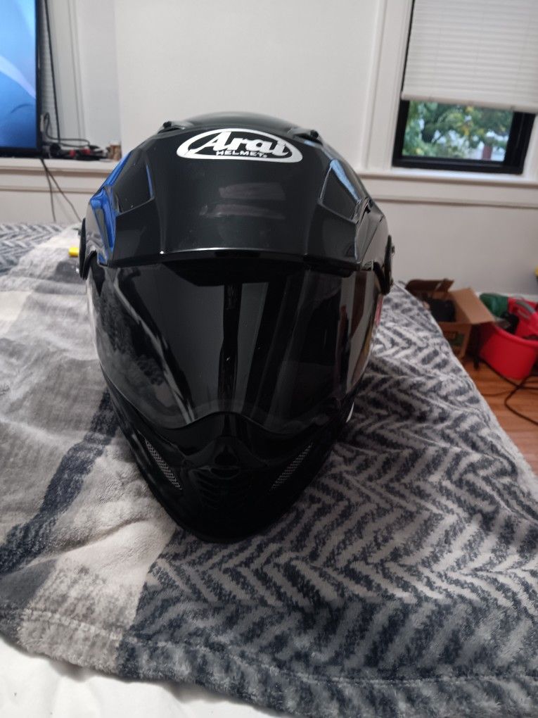 Arai XD4 Motorcycle Helmet 