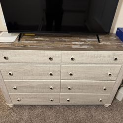 Dresser Excellent Condition 