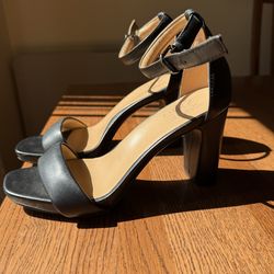 Naturalizer Black High Heels