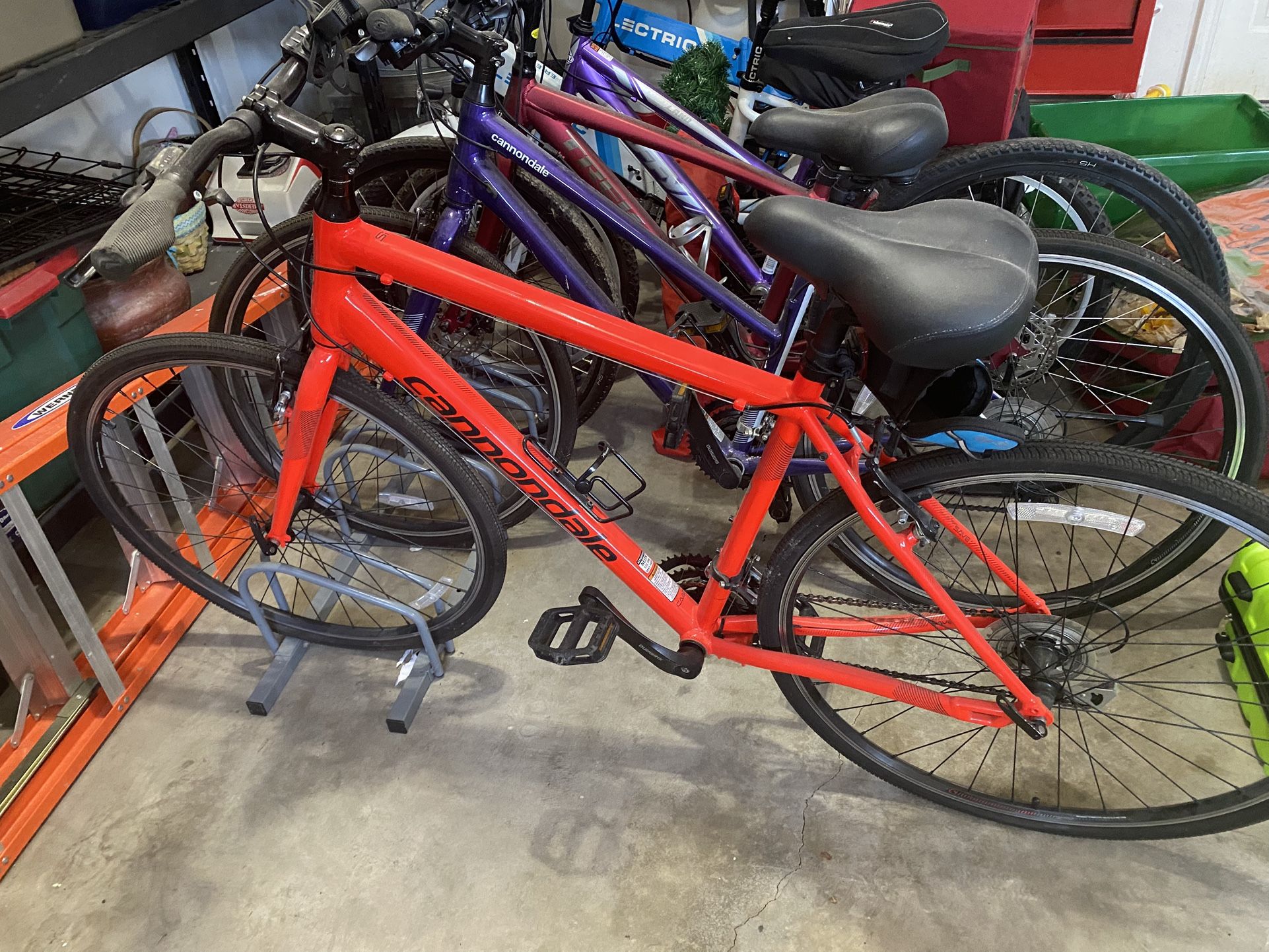 Men’s Cannondale Quick Bike