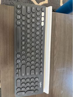 Logitech k780