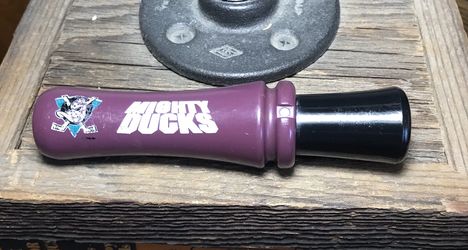 Rare Anaheim Disney Mighty Ducks official vintage duck call (1993–94 Mighty Ducks of Anaheim season)