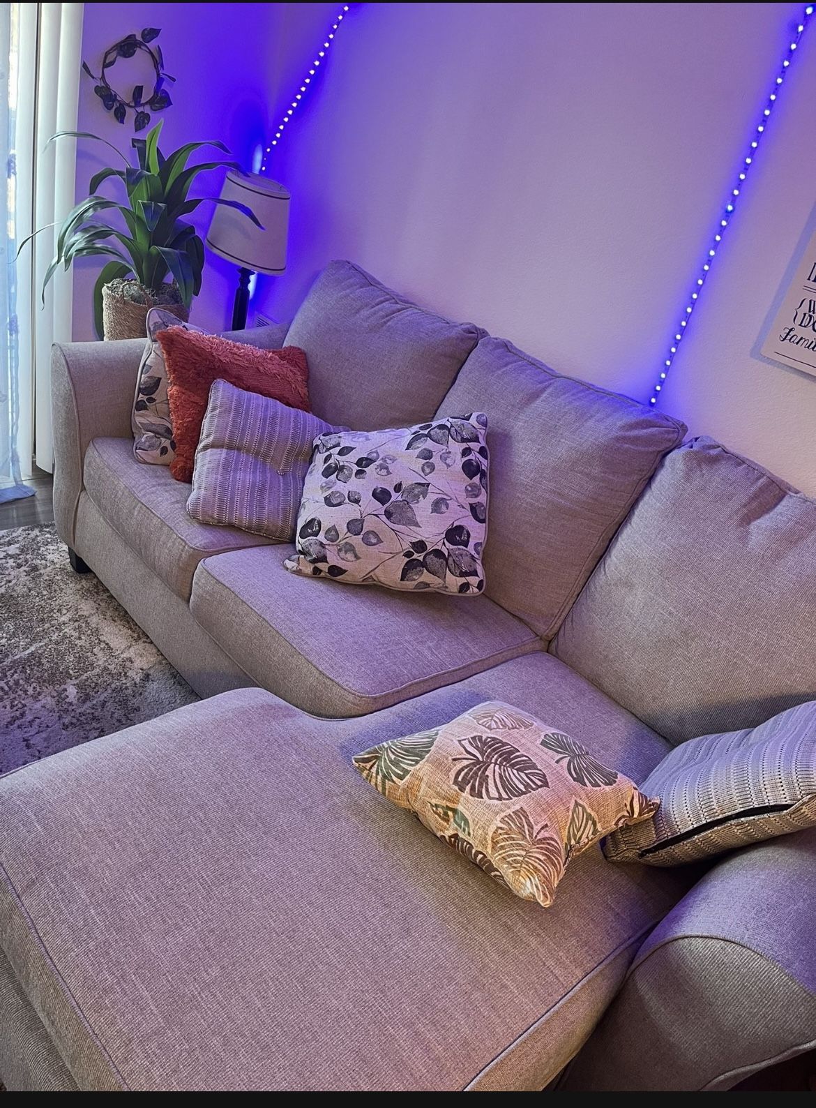 COUCH 