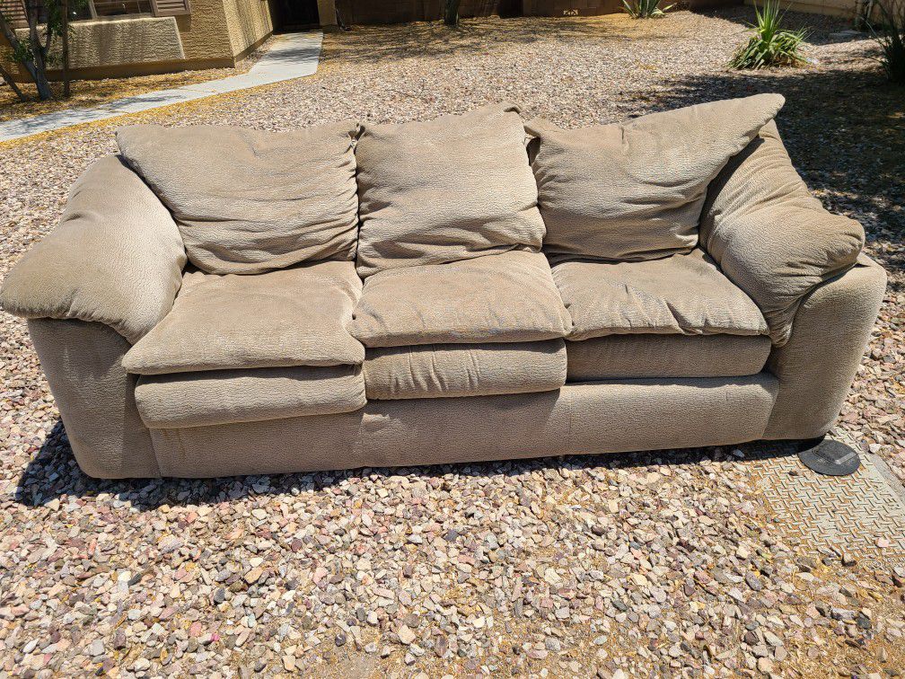 Free Pull Out Couch