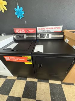 Speed Queen TR7 and DR7 Washer and Dryer 💀