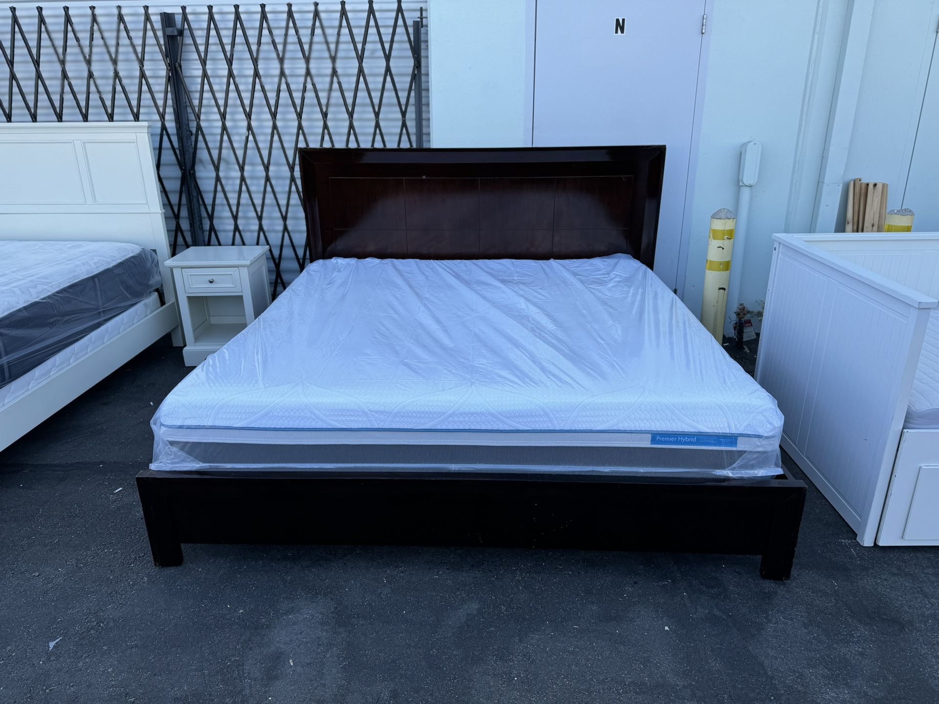 King Bed $369