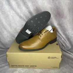 New In Box Men’s Clarks Whiddon Dark Tan Oxford Dress Shoes Size 8.5M  $50 OBO