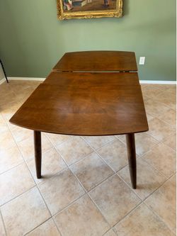 Extendable Drop Leaf Wooden Dining Table