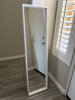 Mirror 5 Ft Tall 1 1/2 Ft Wide