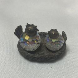 Swarovski Crystal bird bath with two birds figurines.