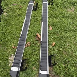 Ford F150 Side Steps And Aftermarket Rough Country Rear Wheel Well Liners.