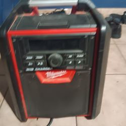 Milwaukee cord/battery powered speaker