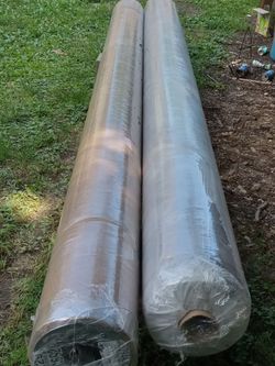 2 new rolls of vinyl flooring cash only colors are in picture 1,000 for both rolls
