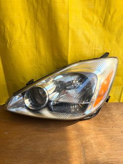 2004 2005 Toyota Sienna Left Driver Side Xenon Headlight OEM (WITH COMPUTER)(CON COMPUTADORA)
