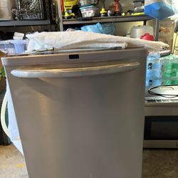 Dishwasher 