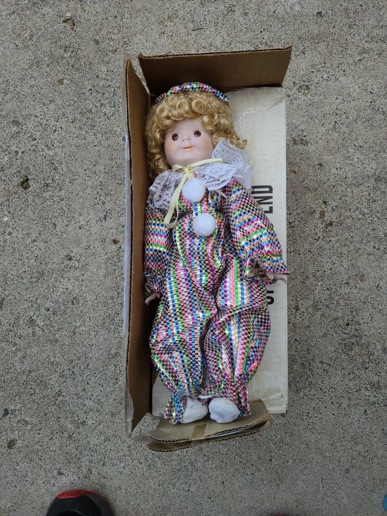 15” Googly doll clown vintage

